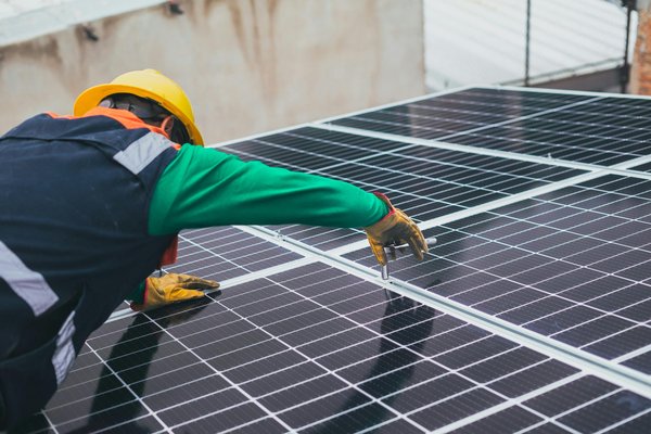 Panneau solaire photovoltaïque : faites le choix de l'économie énergétique